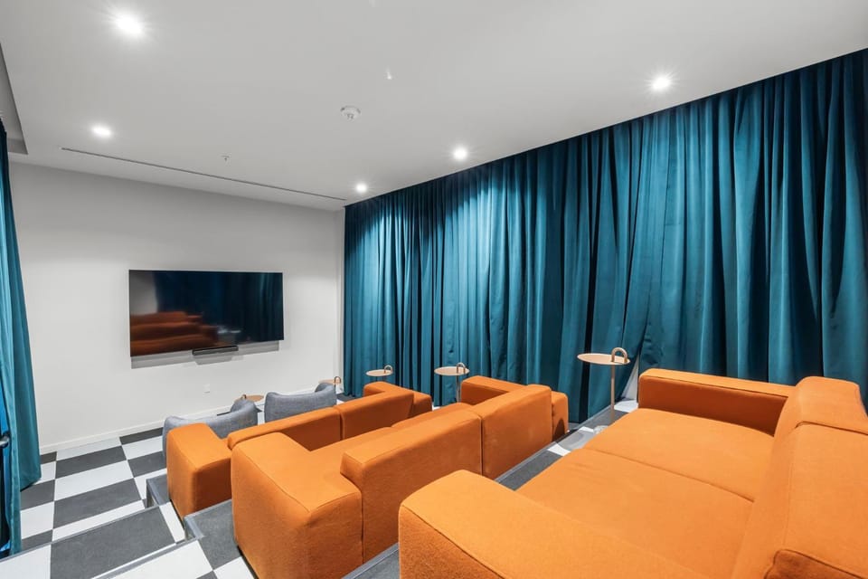 Property building, Communal lounge/ TV room