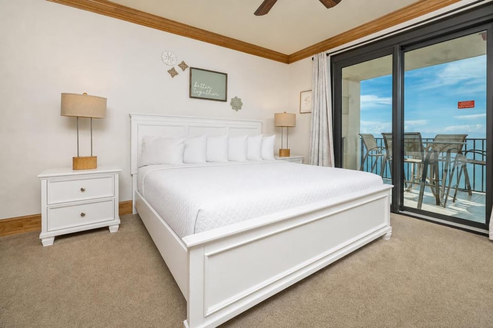 Phoenix East 1206 Apartment in Orange Beach