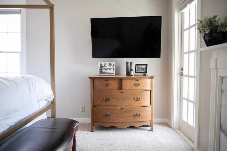 TV and multimedia, Bedroom