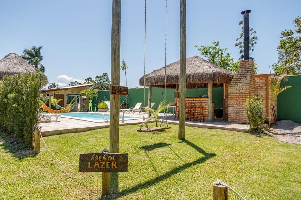 Complete Stay – Pool & BBQ Area House in Florianopolis