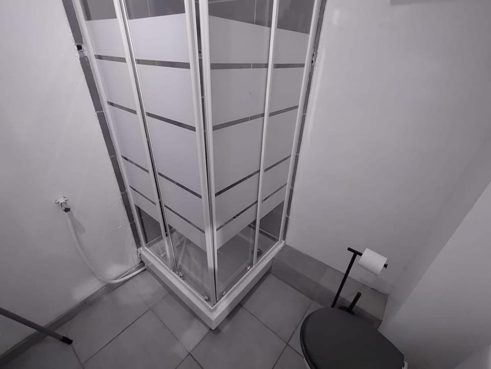 BudgetBnb 281, downtown studio Apartment in La Seyne-sur-Mer