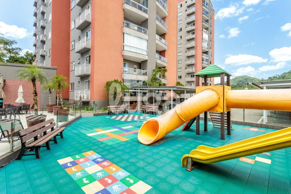 Cozy w/ Leisure, Mini Market & Playground Apartment in Blumenau