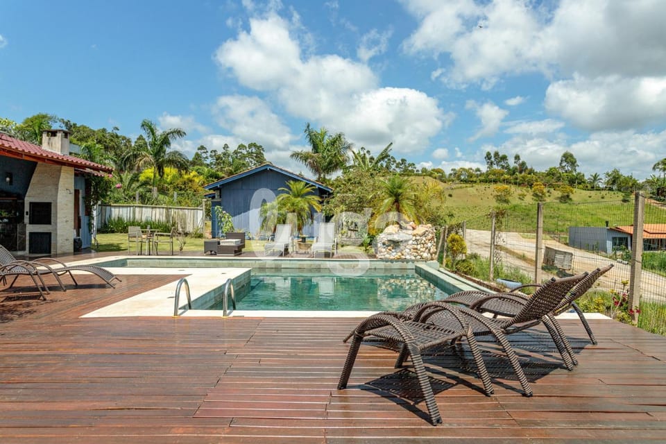 LUGA Farm House | Sea, City & Mountain View House in State of Santa Catarina