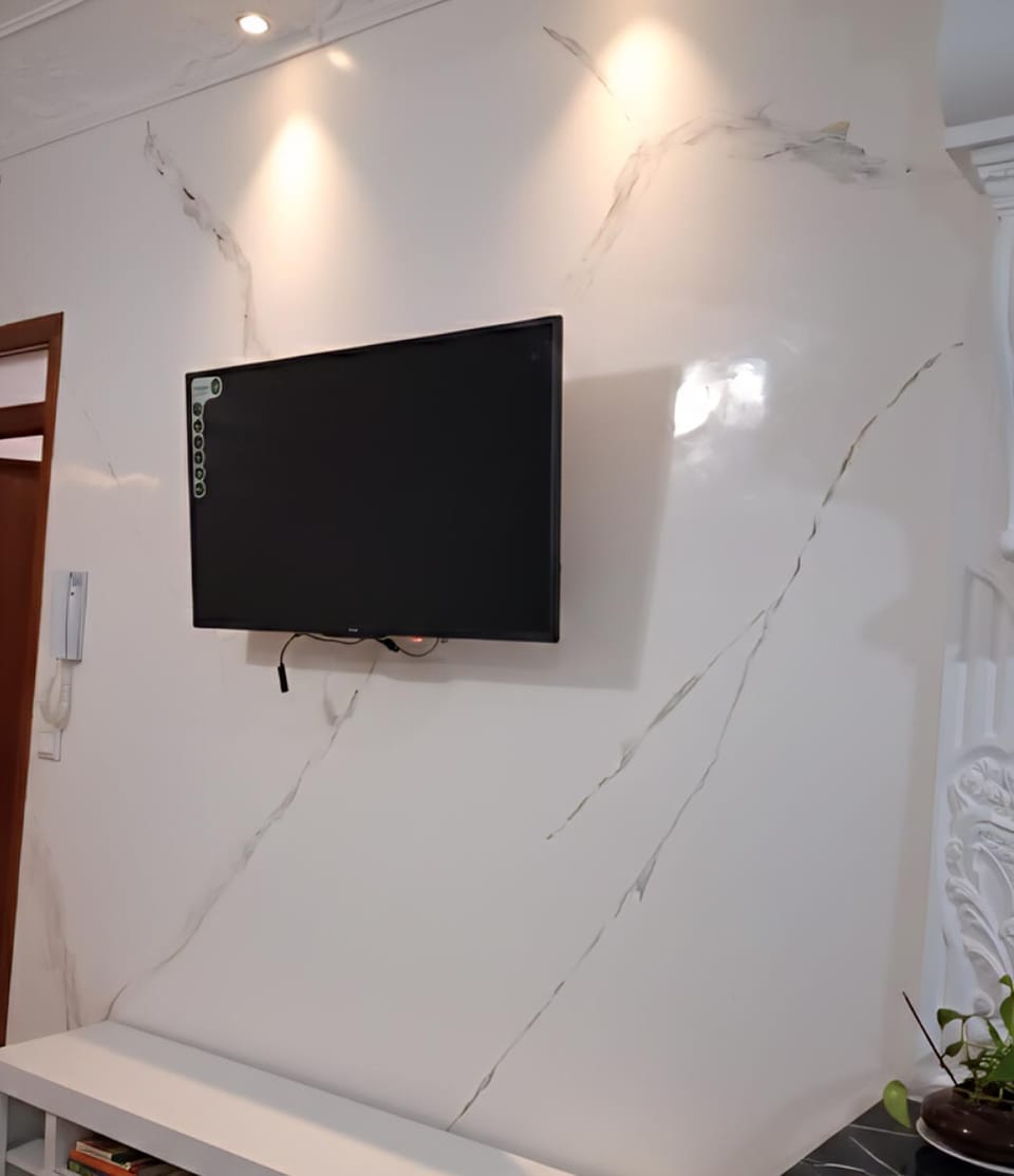 Communal lounge/ TV room, TV and multimedia