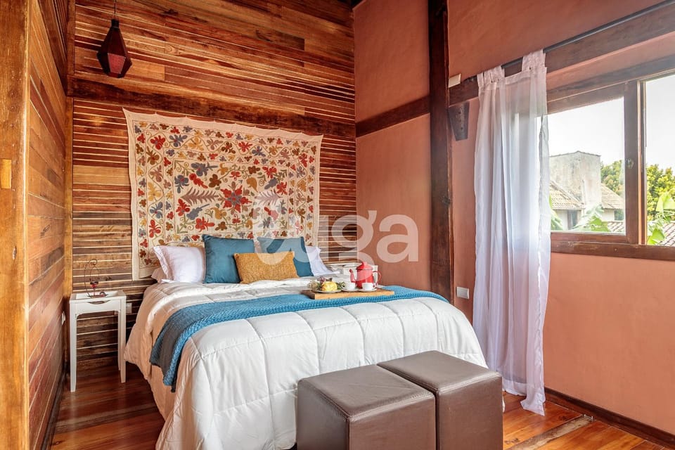 LUGA | Rustic House Near Praia do Rosa House in Imbituba