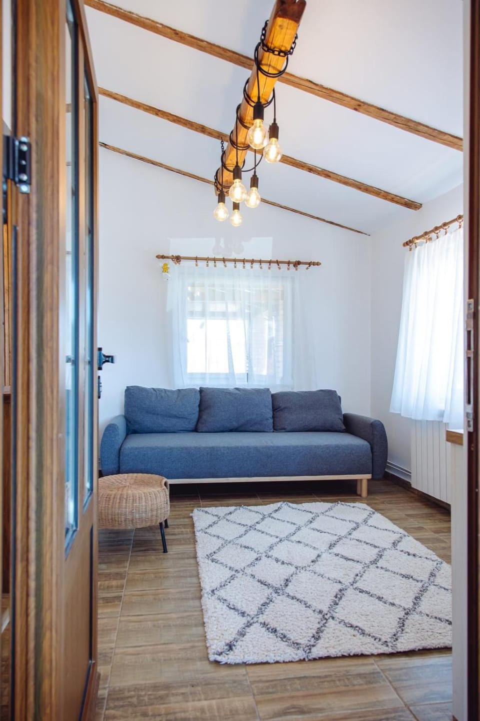 Bed, Living room, Seating area