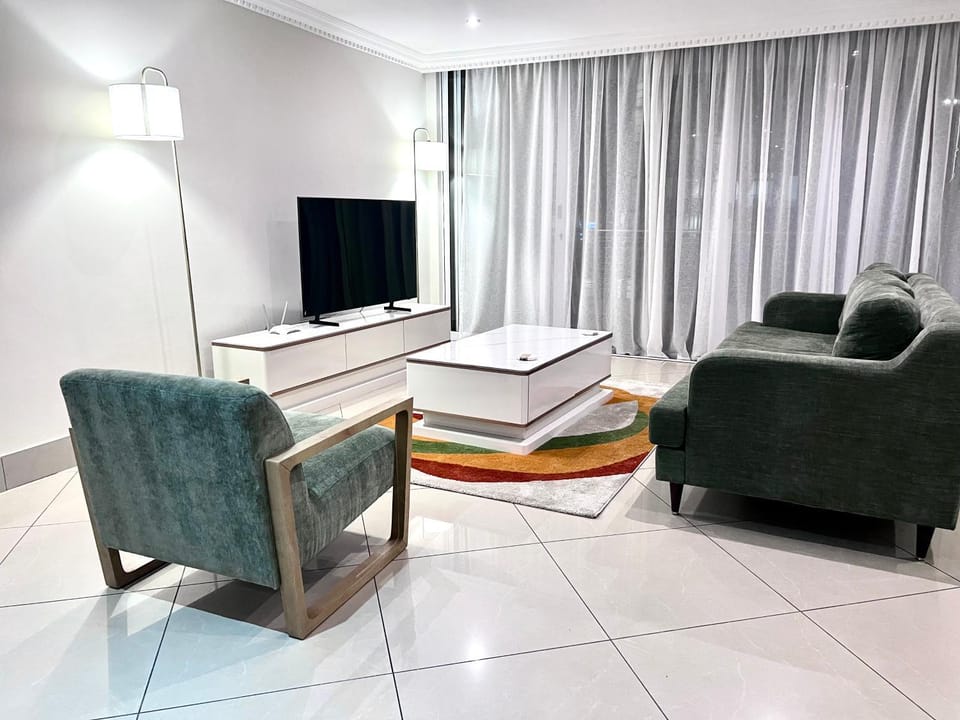 Seaview Horizon Ocean View Near Cruise Port Two-Bedroom Apartment Apartment in Durban