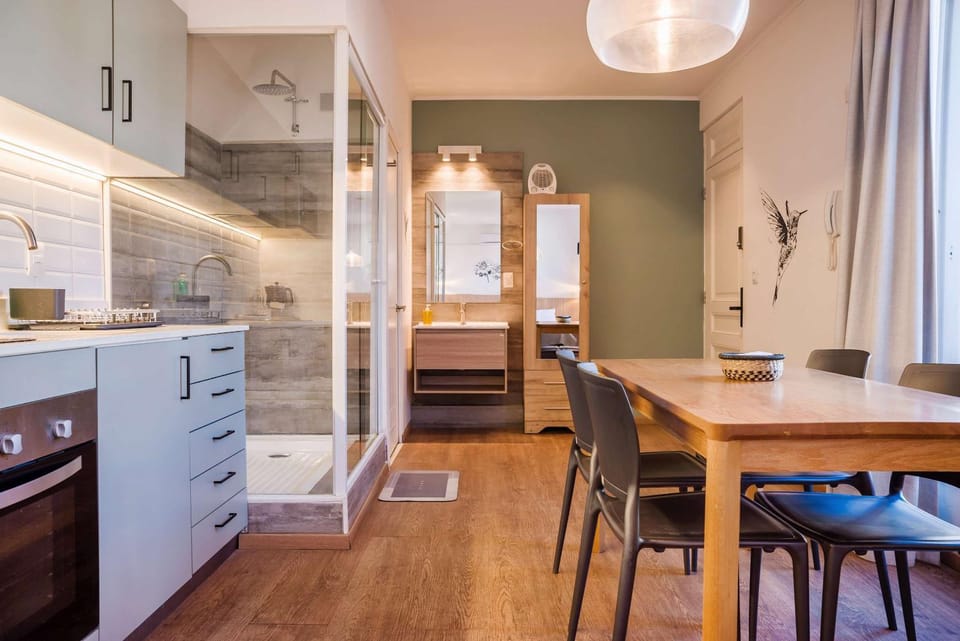 Urban Pulse Studio in Salvador Near Metro for 2 Apartment in Providencia