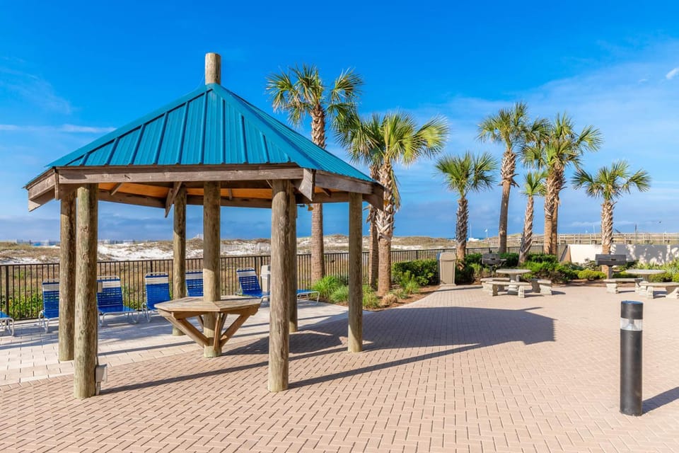Phoenix East 1510 Apartment in Orange Beach