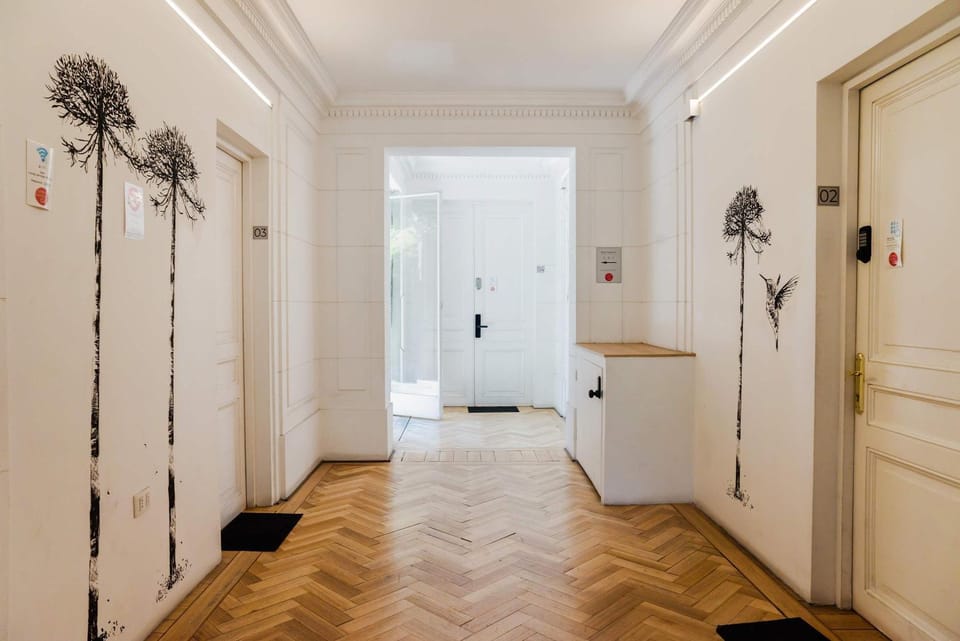 Chic 1BR Suite in Salvador Sleeps 3 Near Metro Apartment in Providencia