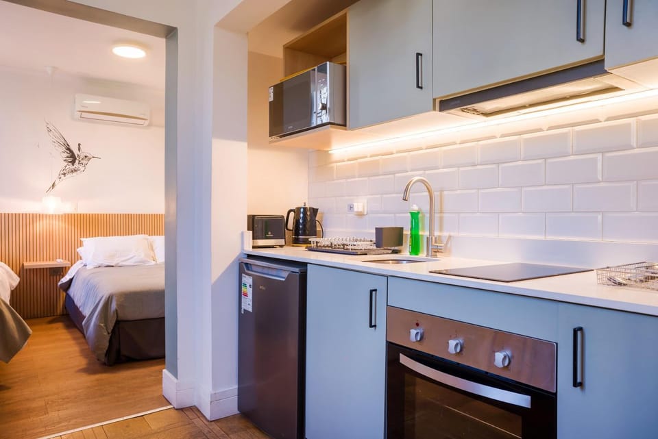 Chic 1BR Suite in Salvador Sleeps 3 Near Metro Apartment in Providencia