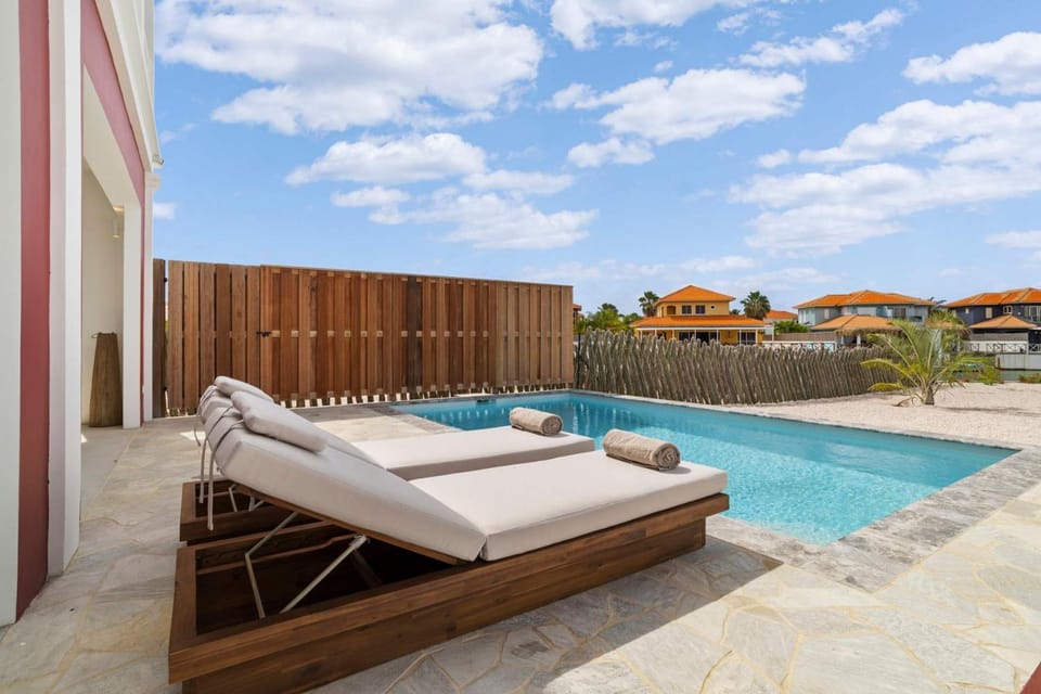 Laguna Serena Villa with a private pool on the Laguna Marina and an extra large outdoor area Apartment in Venezuela