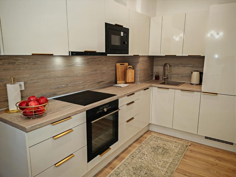 Beatrice Old Town Apartment with 1 free private parking Apartment in Slovakia