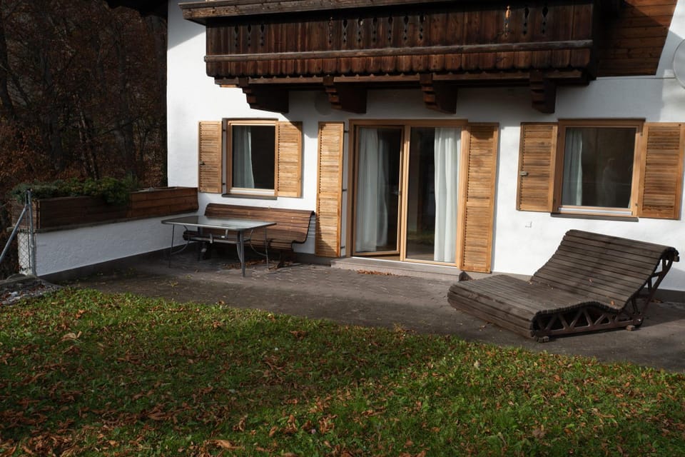 Property building, Garden, Balcony/Terrace, Garden view, sunbed