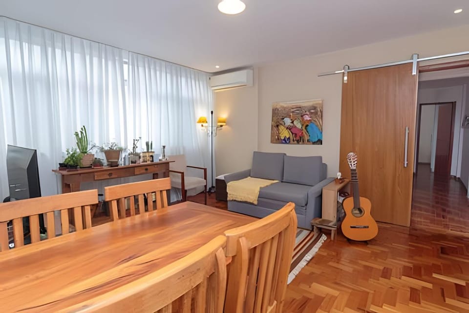Ata702b | Modern apartment close to Leblon beach Apartment in Rio de Janeiro