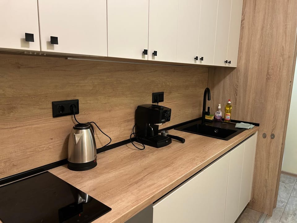 Coffee/tea facilities, Kitchen or kitchenette