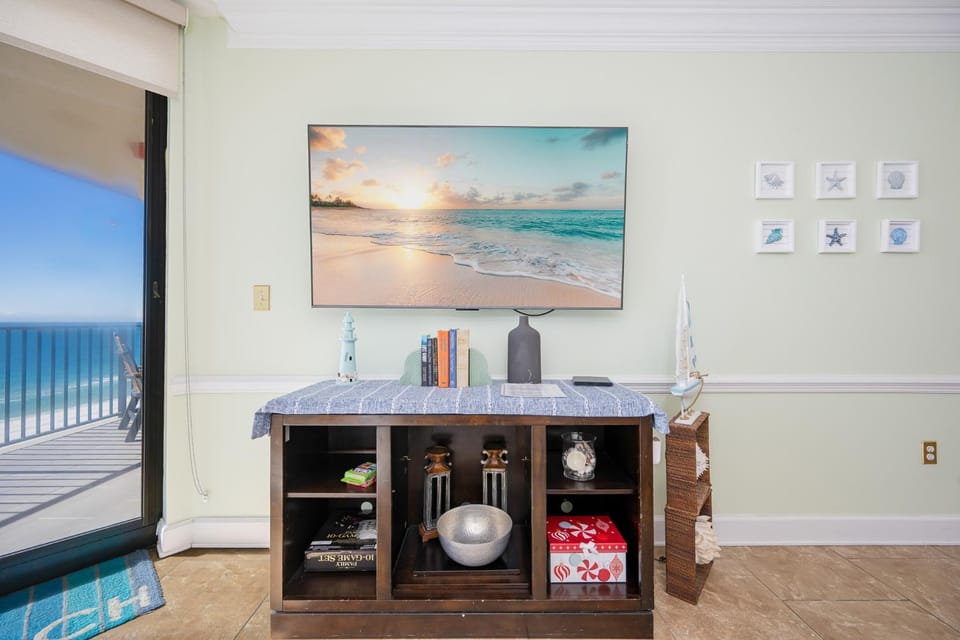 Phoenix X 1006 Apartment in Ono Island