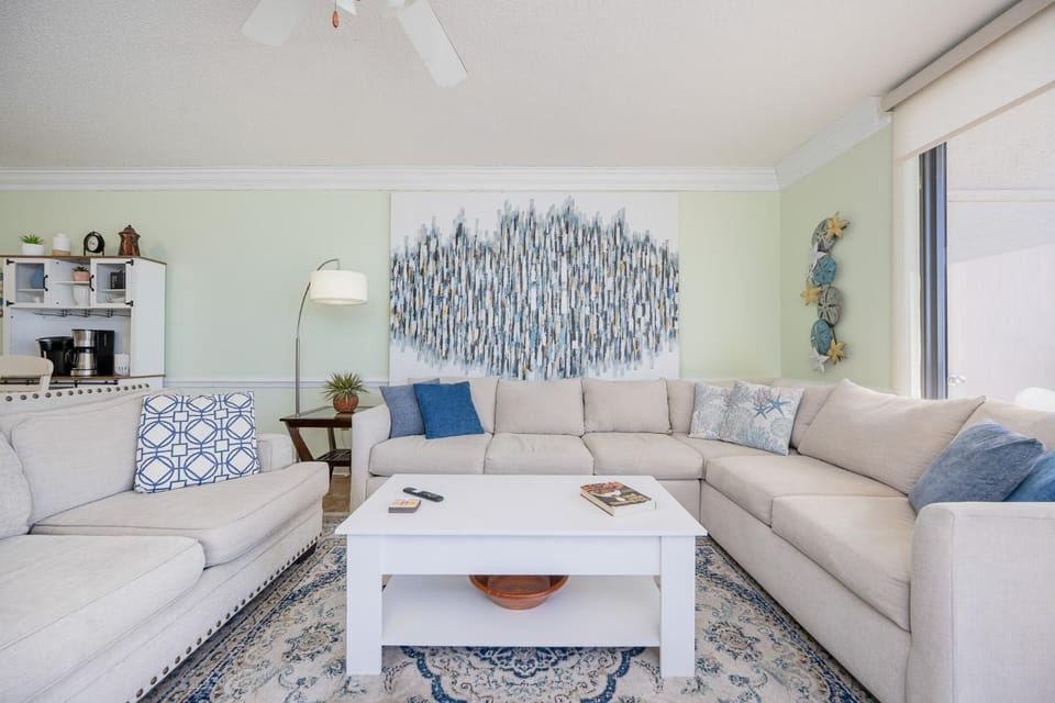 Phoenix X 1006 Apartment in Ono Island