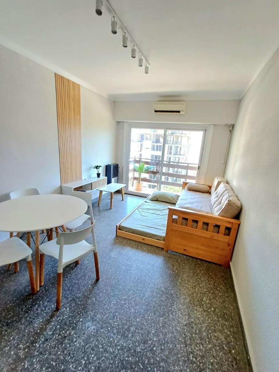 Calma Urbana - Luminoso 2 ambientes reciclado con balcón Excelente ubicacion Apartment in Mar del Plata