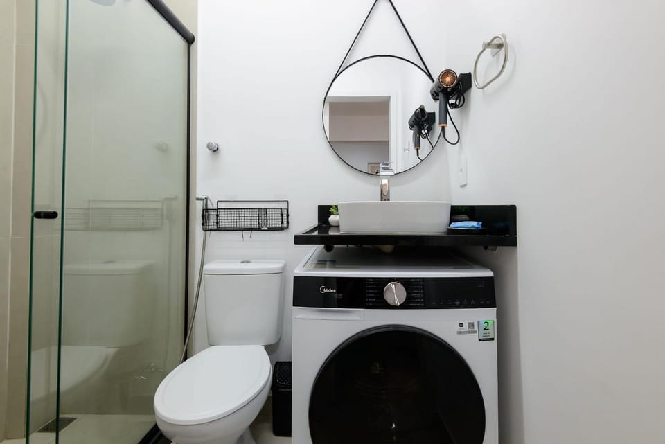 Studio in Copacabana 8 min to Beach | CDJ 367/601 Apartment in Rio de Janeiro