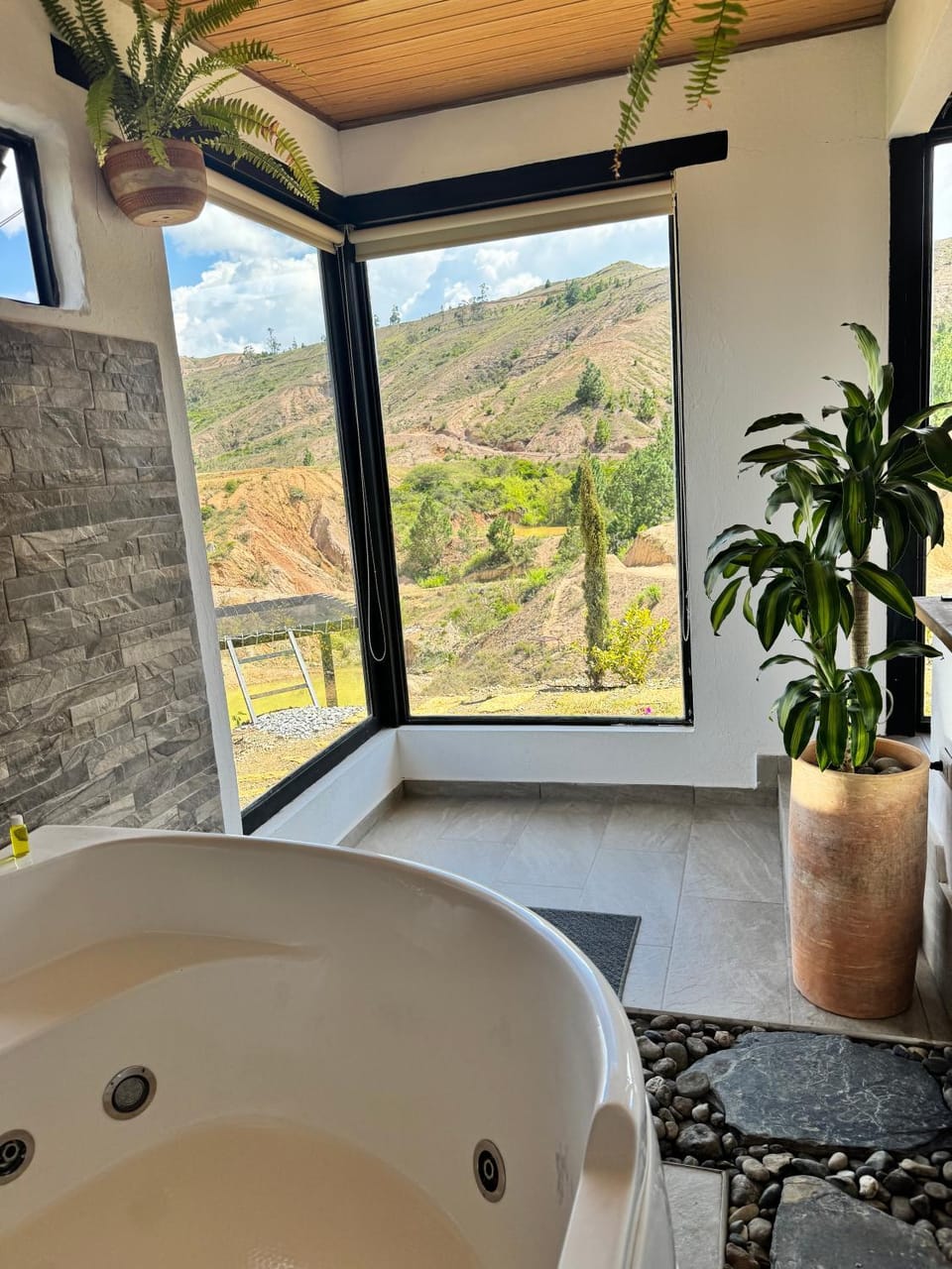 Natural landscape, Hot Tub, Mountain view