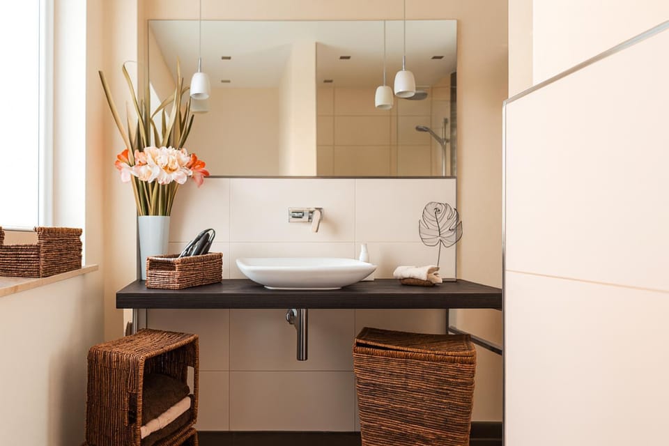 Bathroom, towels