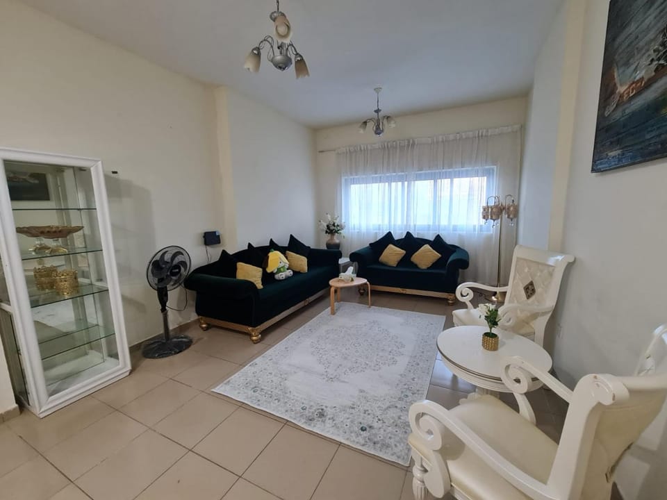 One bedroom with tow bed Apartment in Al Sharjah