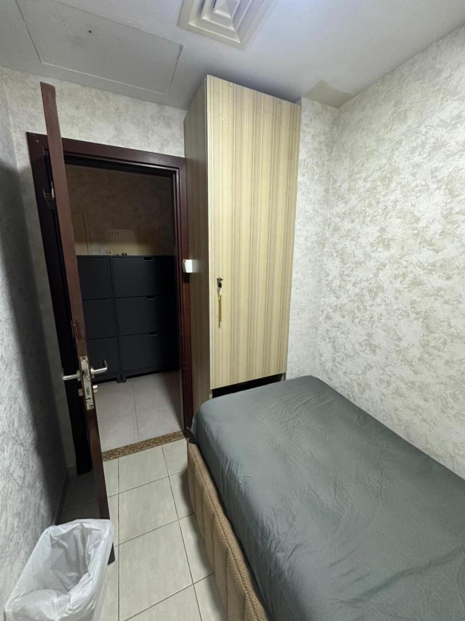 Bed, Photo of the whole room, Bedroom, wardrobe
