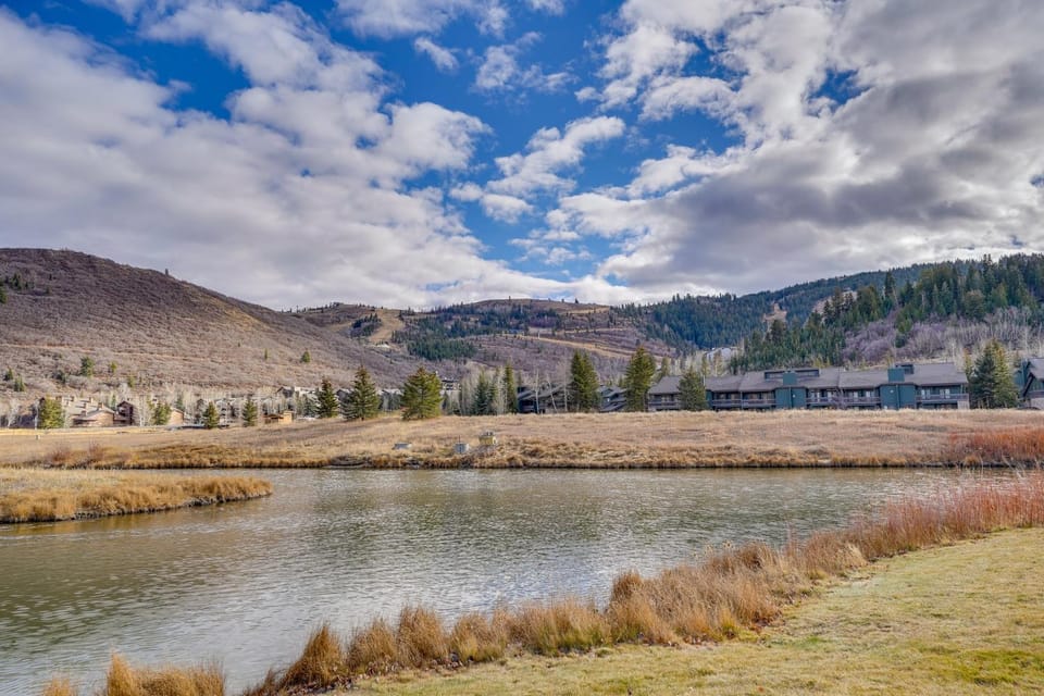 180-Degree Snow Park Views: Condo Near Deer Valley House in Park City
