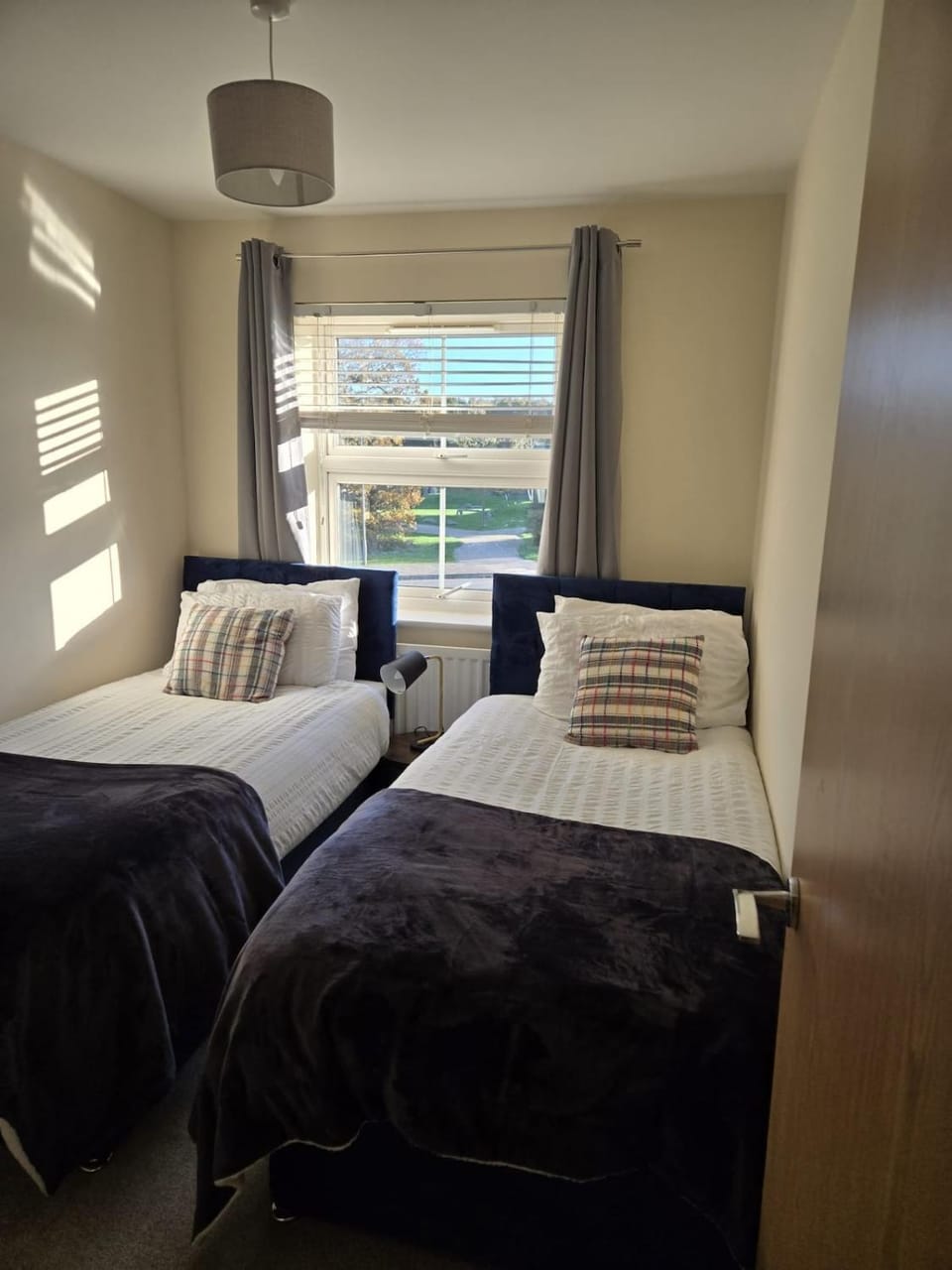 Work & Family Haven - Ashford Apartment in England