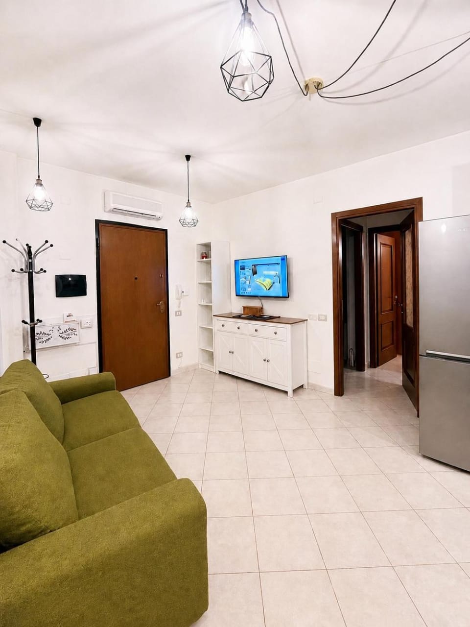 Communal lounge/ TV room, TV and multimedia, Living room, Evening entertainment