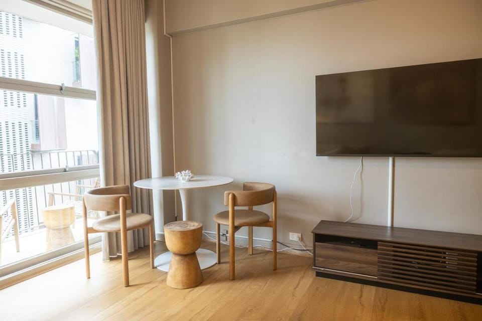 Potts Point Art Deco w Harbour & Skyline Views Apartment in Sydney