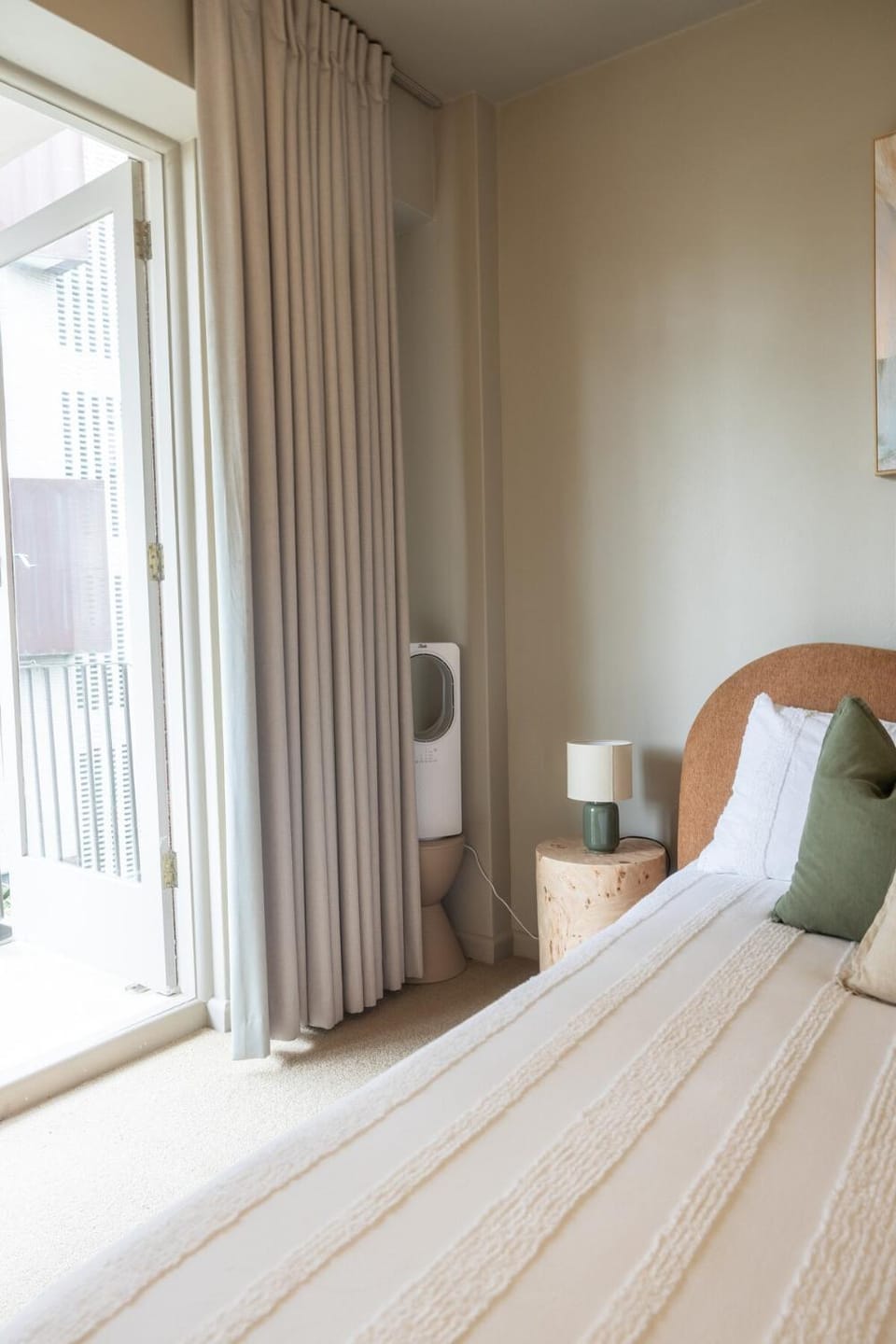 Potts Point Art Deco w Harbour & Skyline Views Apartment in Sydney