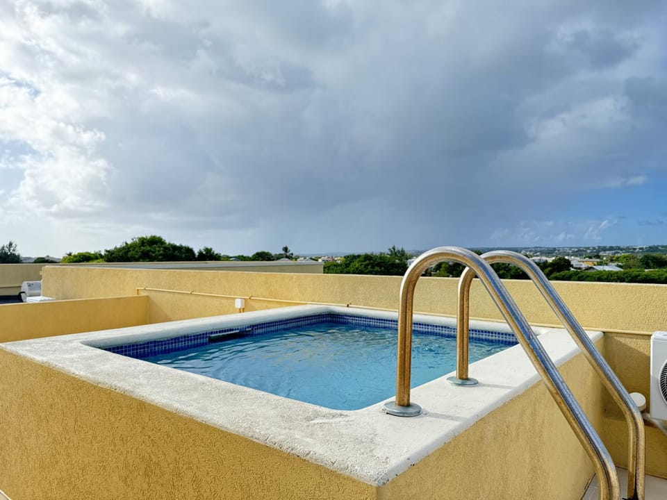 Pool view, Swimming pool, Swimming pool