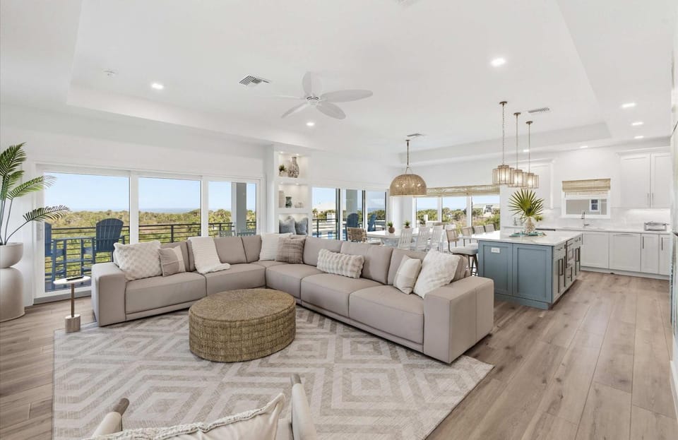 Ocean Views Beach Optional Heated Pool & Spa House in Palm Coast