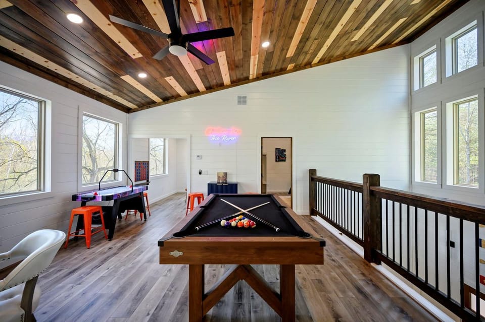 Chillax Inn The River For 19 House in Arkansas