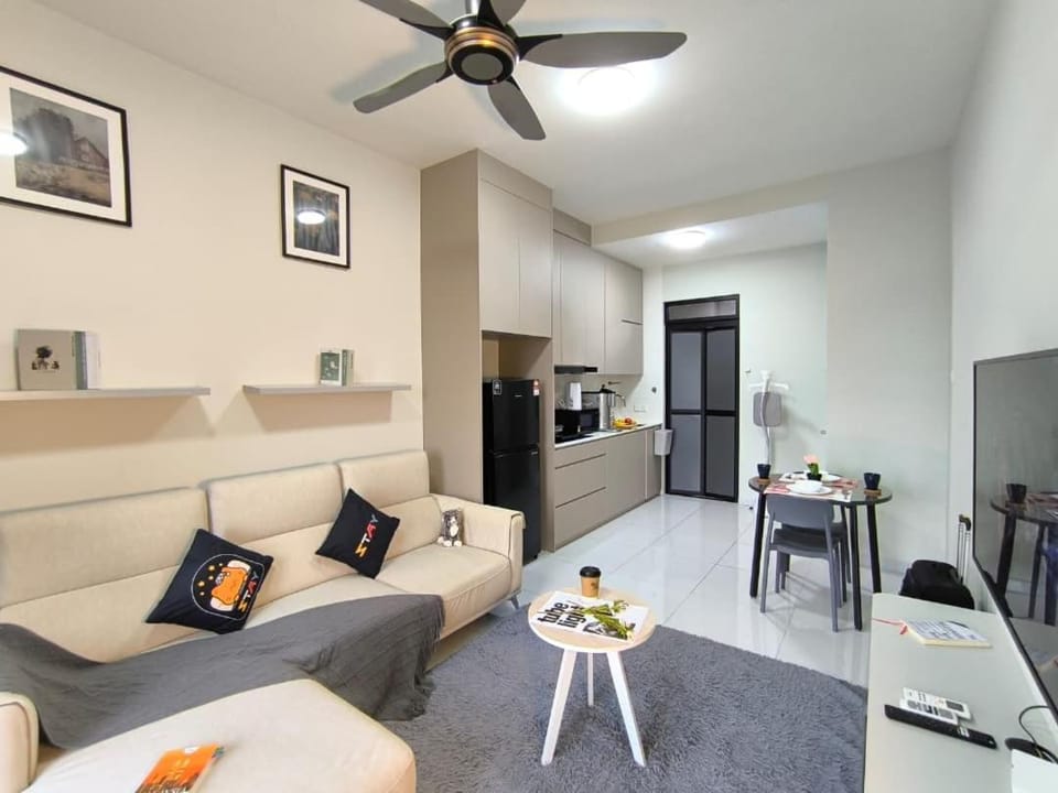 Skytrees 2Pax Room N Hall Aeon Bukit Indah By STAY Apartment in Johor Bahru