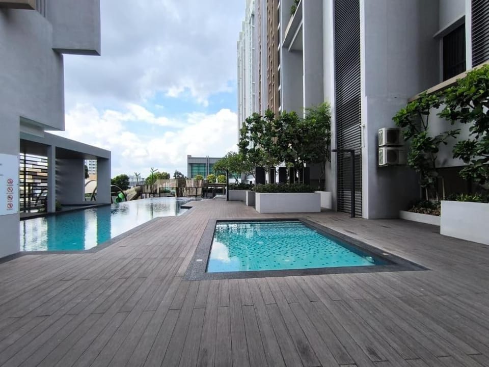 Skytrees 2Pax Room N Hall Aeon Bukit Indah By STAY Apartment in Johor Bahru