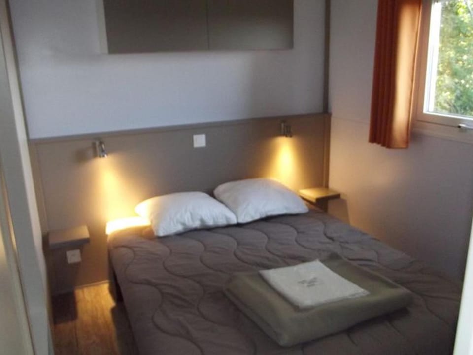 Chalet avec Terrasse, 3 Chambres, 8 Personnes - API-1-52-376 Campground/ 
RV Resort in Auvergne-Rhône-Alpes