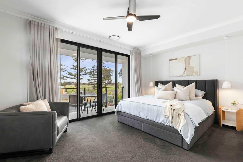 Northshore Luxe Pool House Glenelg North House in Adelaide
