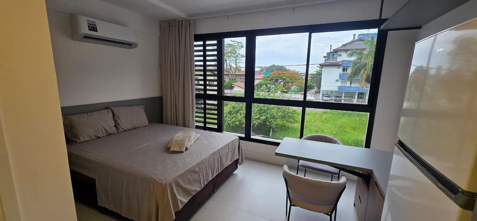 View (from property/room), Dining area, Street view, Dinner