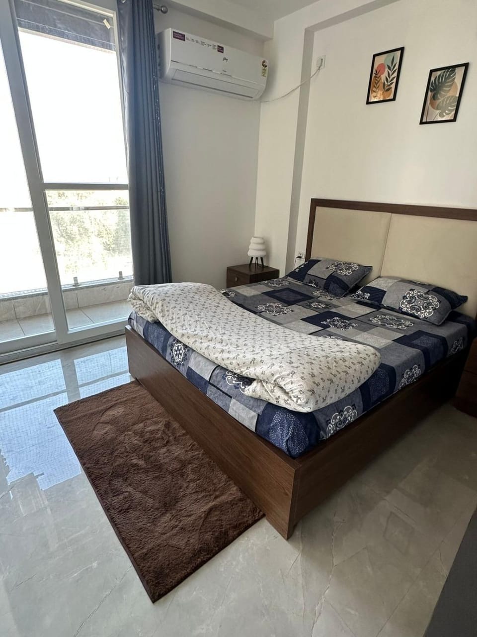 Luxury 3BHK, Walk to Yashobhoomi, 10 Min Airport Apartment in Delhi
