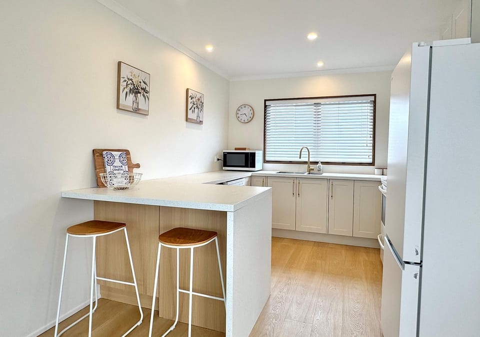 dishwasher, microwave, kitchen