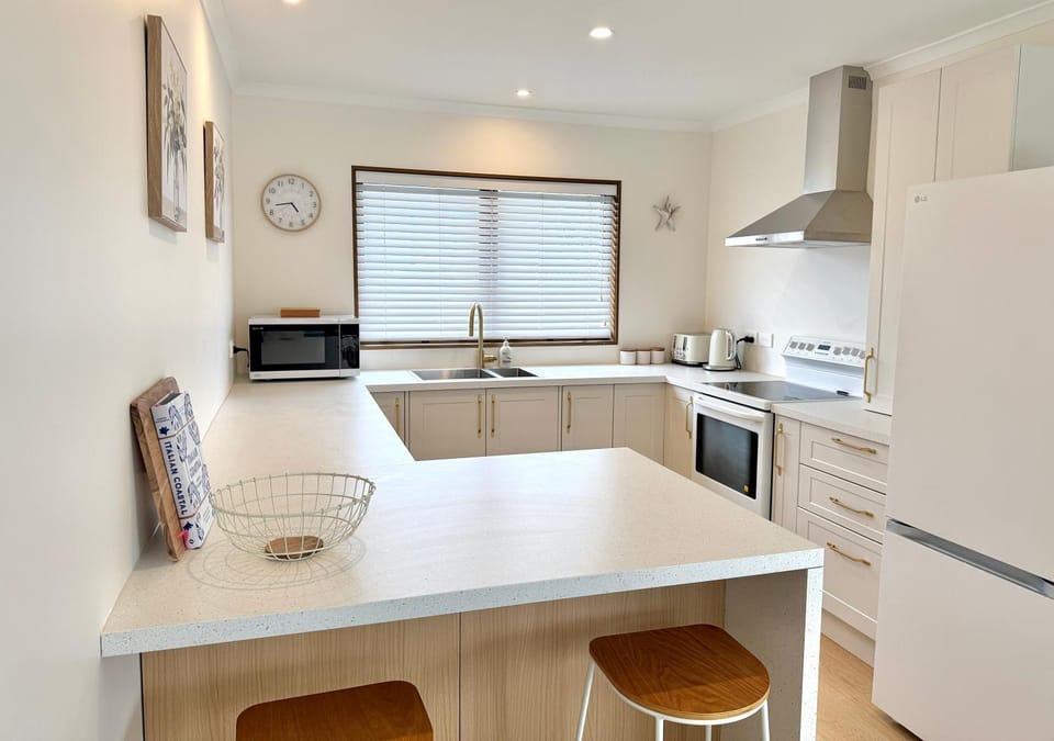 dishwasher, oven, stove, toaster