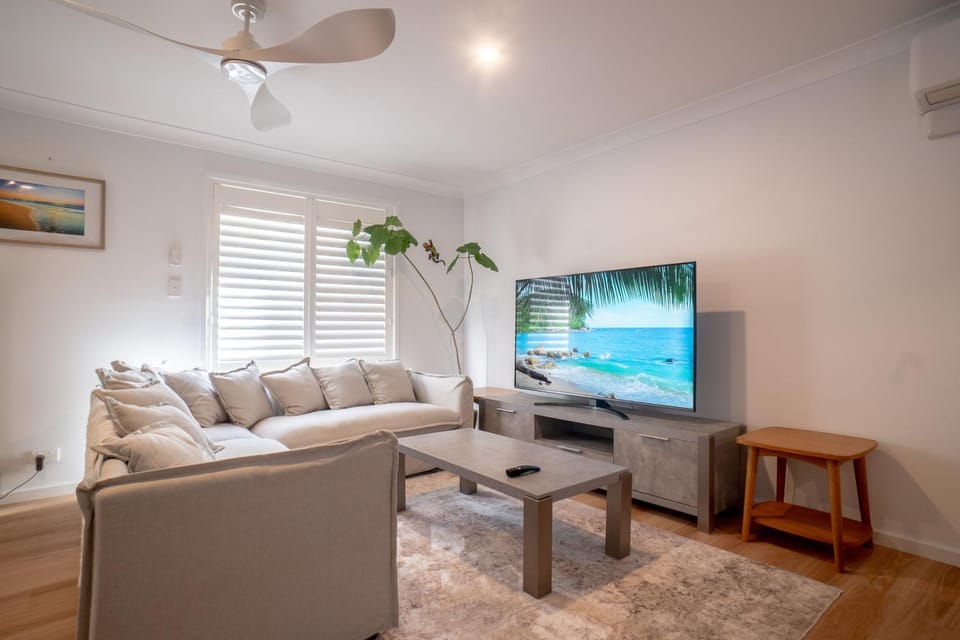Paws & Palms Hideaway House in Nelson Bay