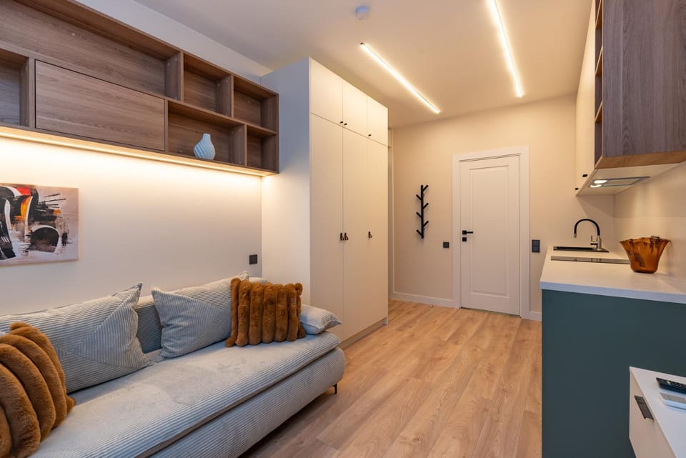 Kitchen or kitchenette, Living room, Seating area