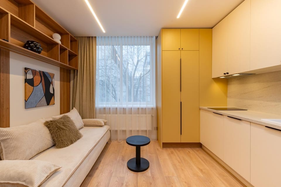 Kitchen or kitchenette, Seating area