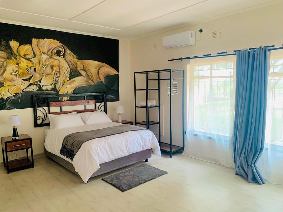 Larry's Lodge Bed and Breakfast in Zambia
