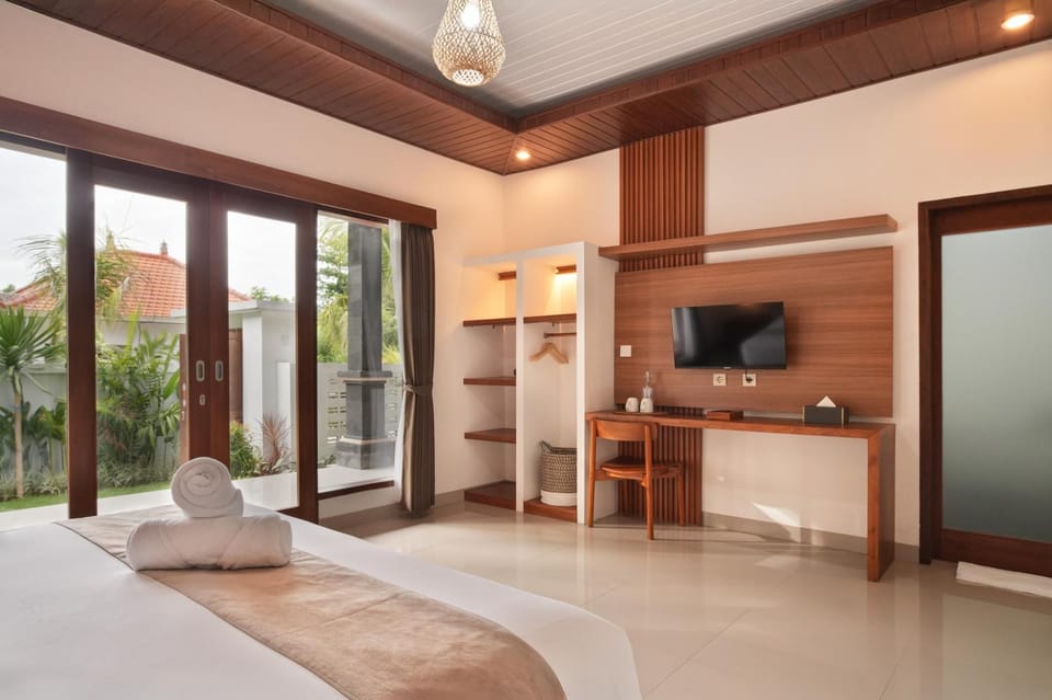 Communal lounge/ TV room, Bed, TV and multimedia, Photo of the whole room, Bedroom
