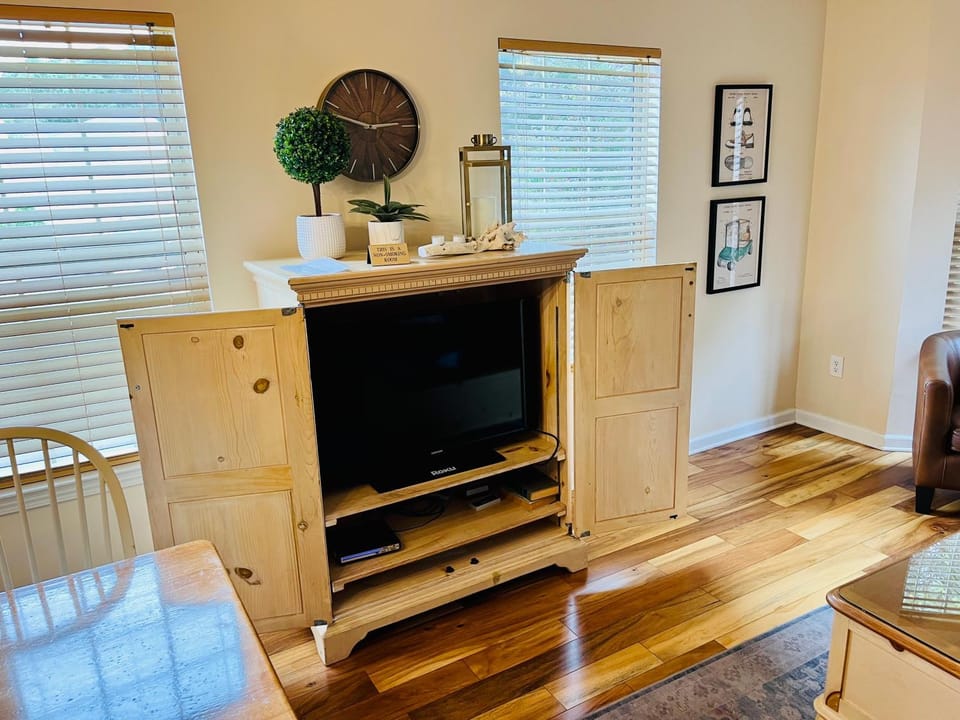 Two-Bedroom Vacation Condo Apartment in South Carolina
